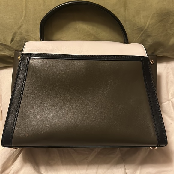 Micheal Kors olive green satchel - Picture 3 of 3
